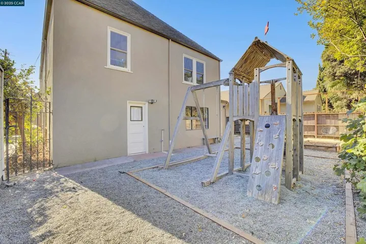 850 Collier Dr, San Leandro, California 94577