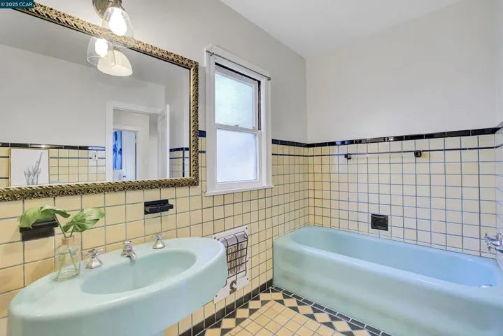 850 Collier Dr, San Leandro, California 94577