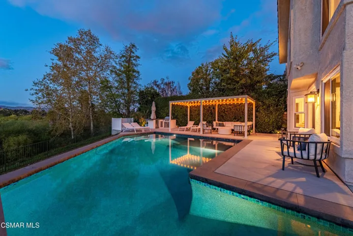 575 Fairfield Rd Simi Valley-210