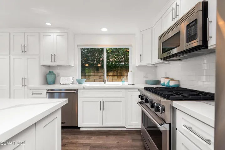 575 Fairfield Rd Simi Valley-15