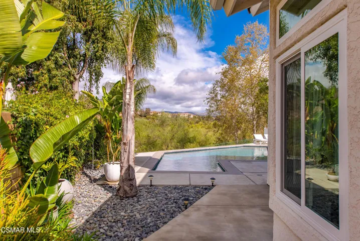 575 Fairfield Rd Simi Valley-37