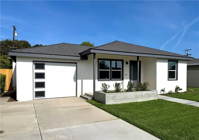 2110 Radnor Avenue, Long Beach, California 90815