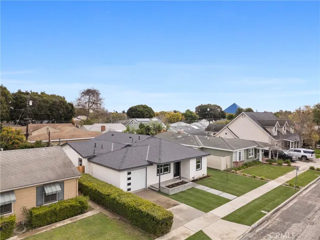 2110 Radnor Avenue, Long Beach, California 90815