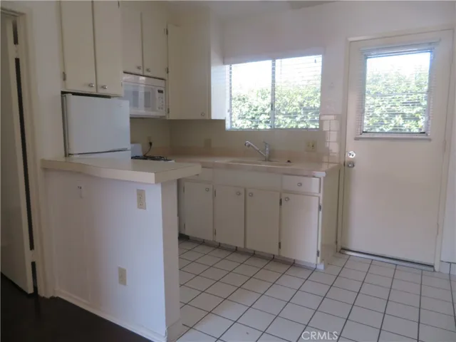 5335 Harmony Avenue, North Hollywood, California 91601