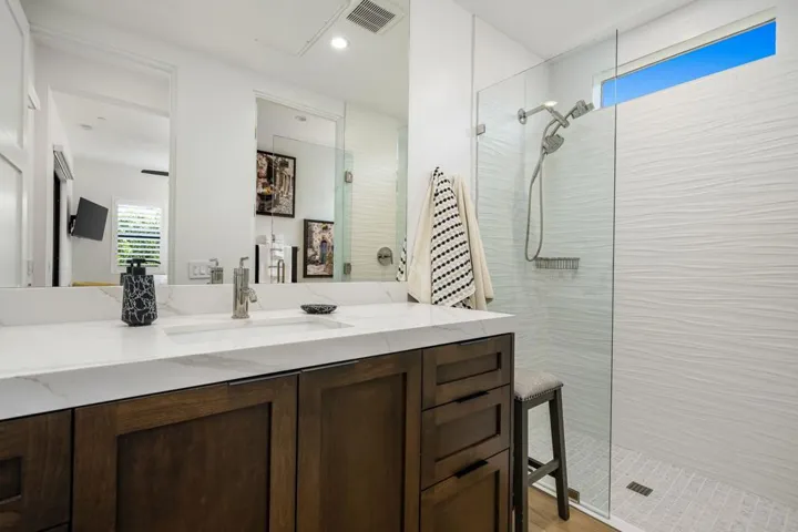 56-web-or-mls-LBPromontory_OPMG_0325_056