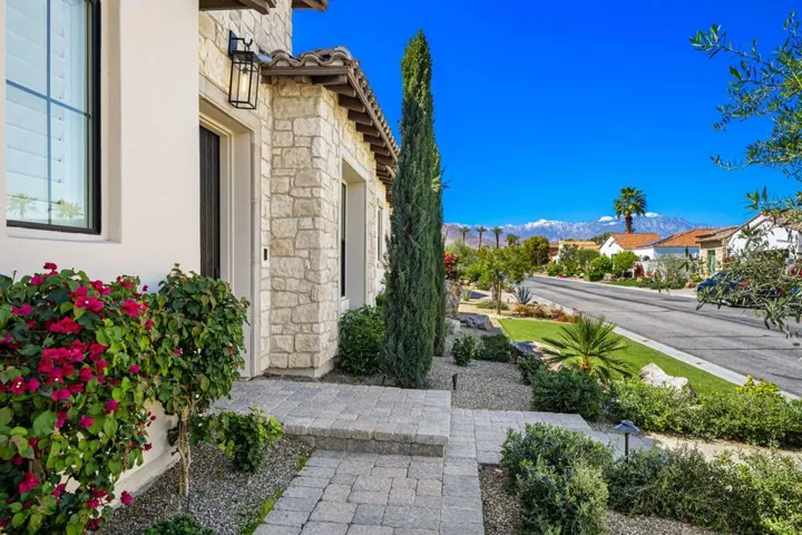 12-web-or-mls-LBPromontory_OPMG_0325_012