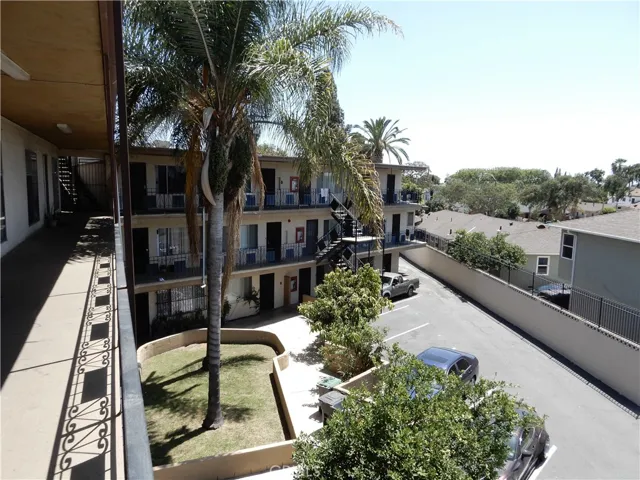 10355 Long Beach Boulevard, Lynwood, California 90262