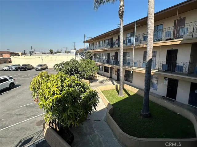 10355 Long Beach Boulevard, Lynwood, California 90262
