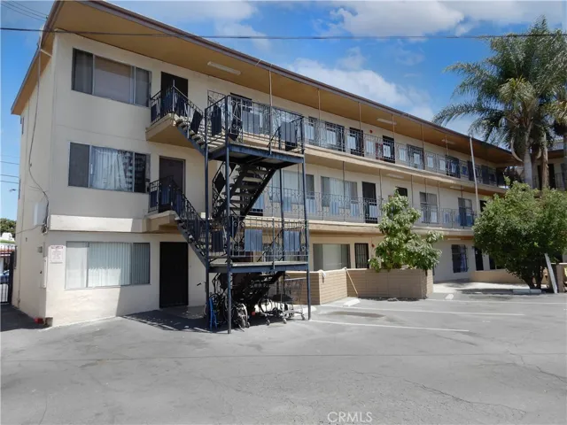 10355 Long Beach Boulevard, Lynwood, California 90262