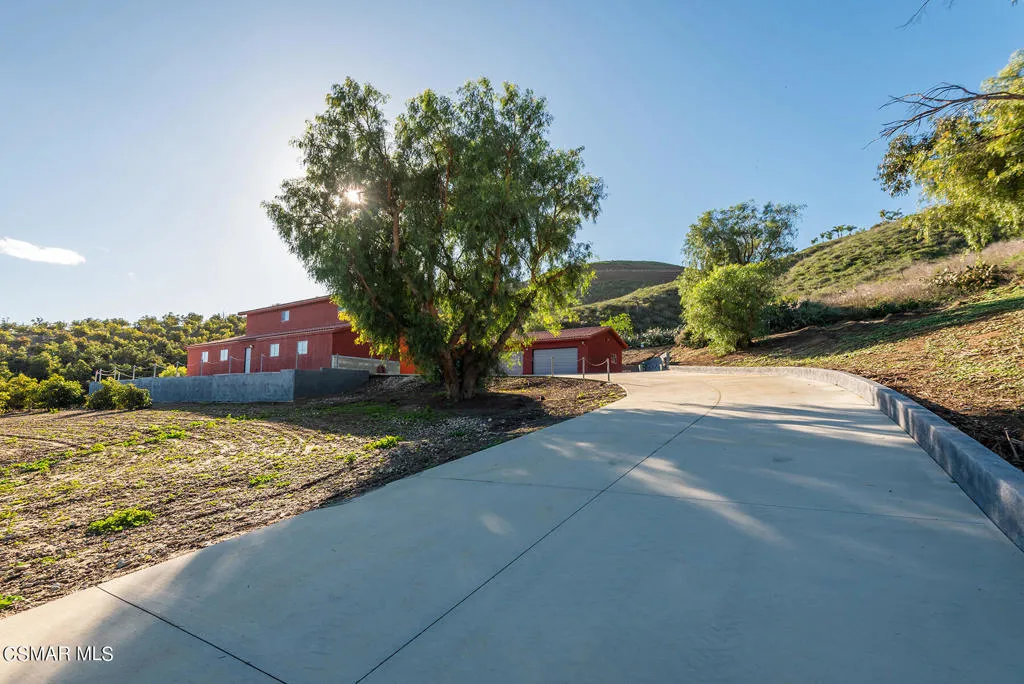 2065 E La Loma Avenue, Somis, California 93066 home-pic-38
