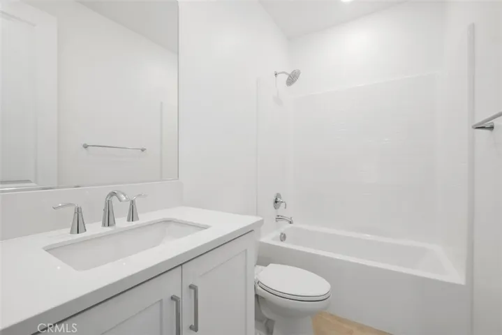 125 Seep, Irvine, California 92618