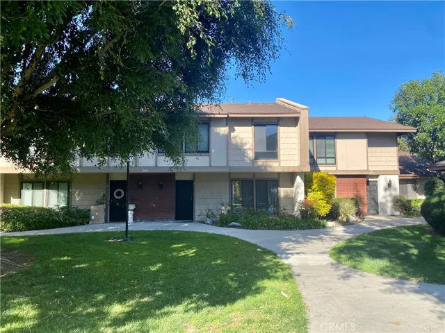 2870 N Cottonwood Street 3, Orange, California 92865