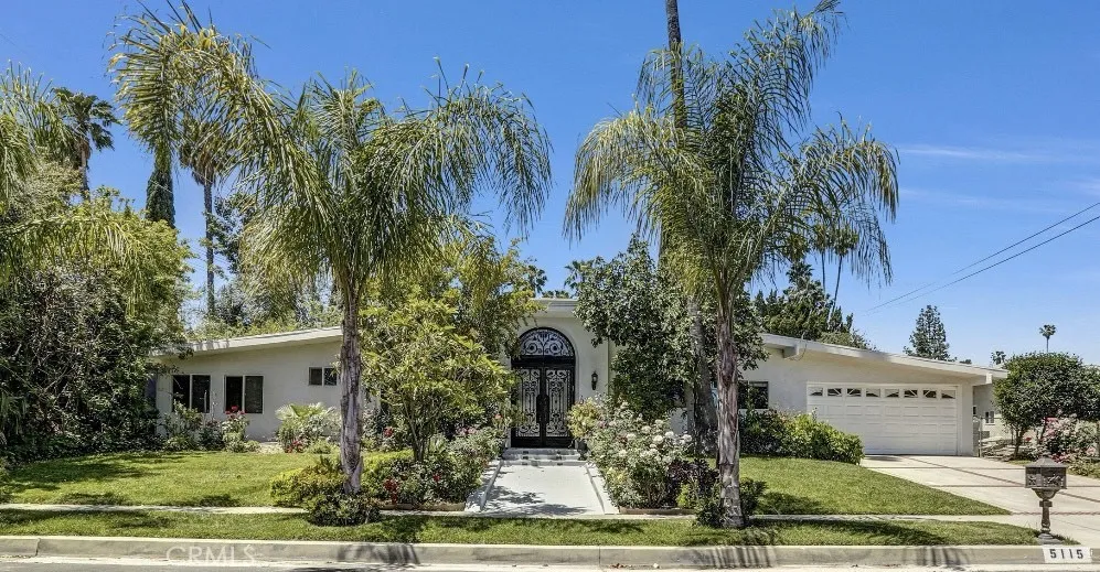 5115 Boda Pl, Woodland Hills, California 91367 home-pic-0