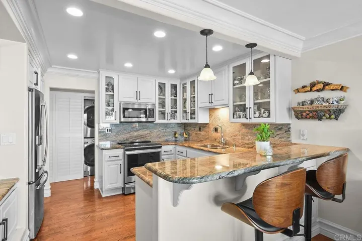 30 Antigua Ct, Coronado, California 92118