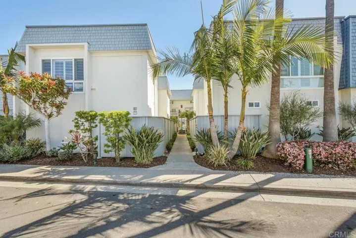 30 Antigua Ct, Coronado, California 92118