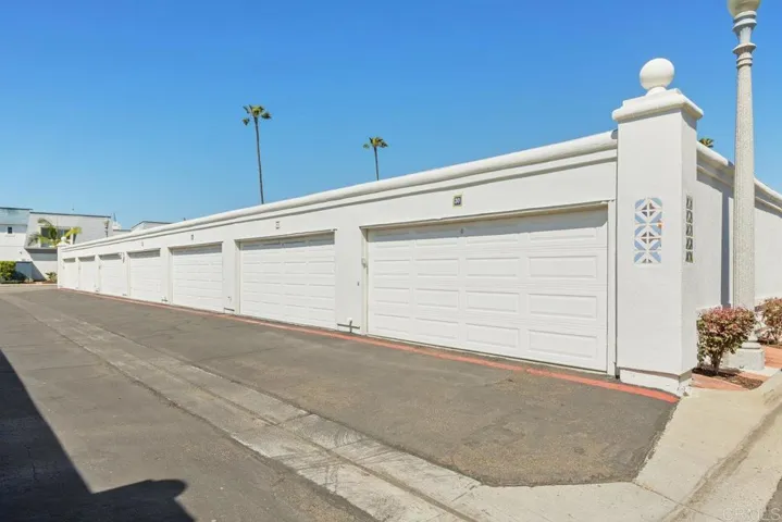 30 Antigua Ct, Coronado, California 92118