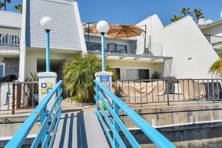 30 Antigua Ct, Coronado, California 92118