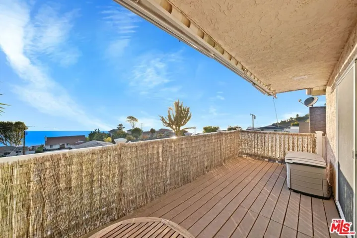 Deck off Primary
