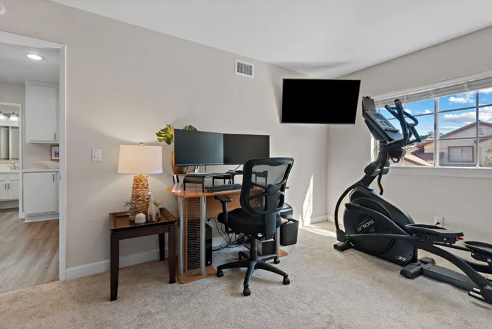 2030 Paseo Cresta, Vista, California 92084