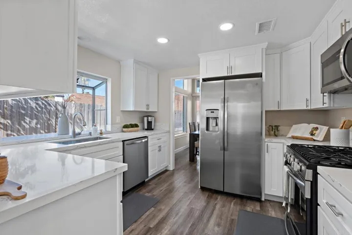 2030 Paseo Cresta, Vista, California 92084