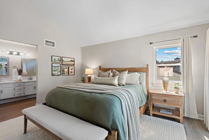 2030 Paseo Cresta, Vista, California 92084