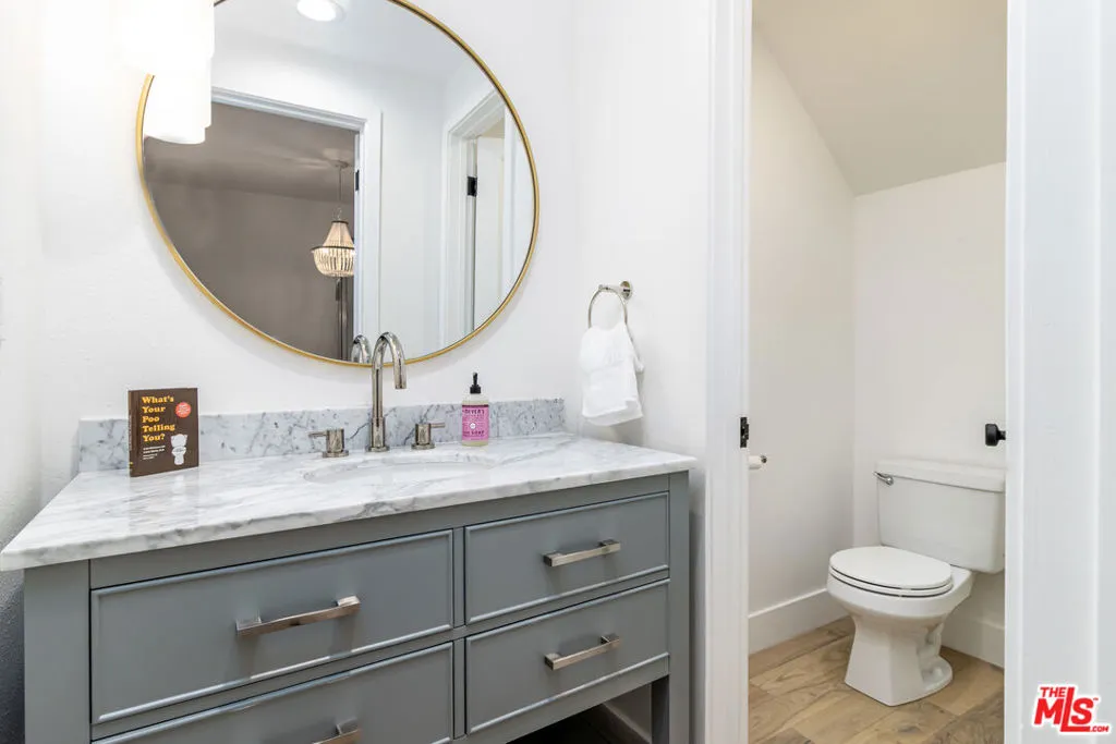 202 San Vicente Boulevard 15, Santa Monica, California 90402 home-pic-10