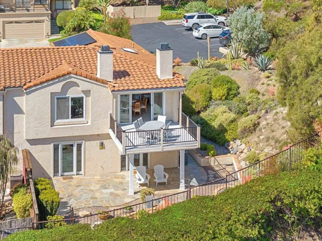 575 Forrest Bluff, Encinitas, California 92024