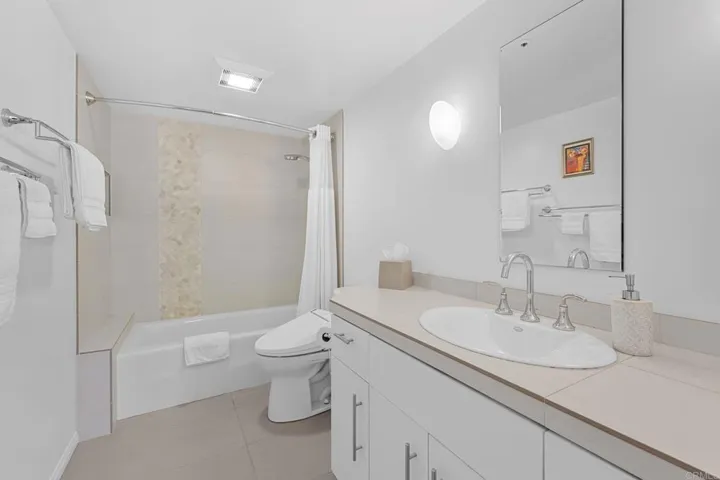 575 Forrest Bluff, Encinitas, California 92024