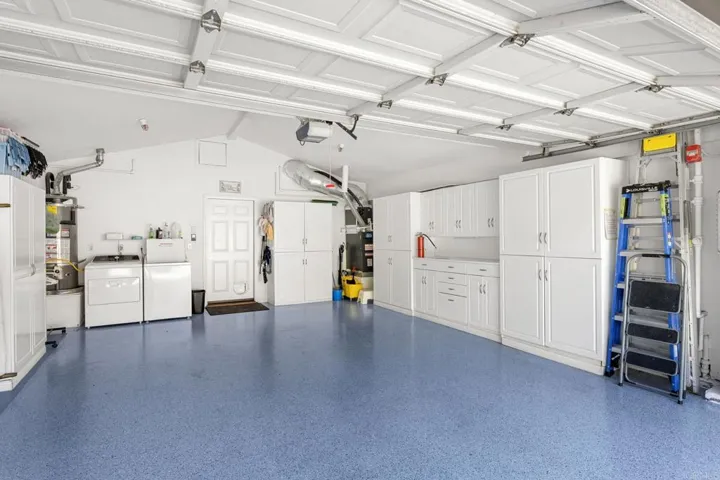 575 Forrest Bluff, Encinitas, California 92024
