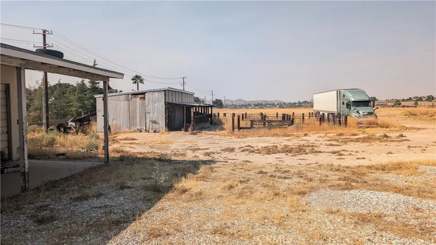 18510 Seneca Road, Apple Valley, California 92307