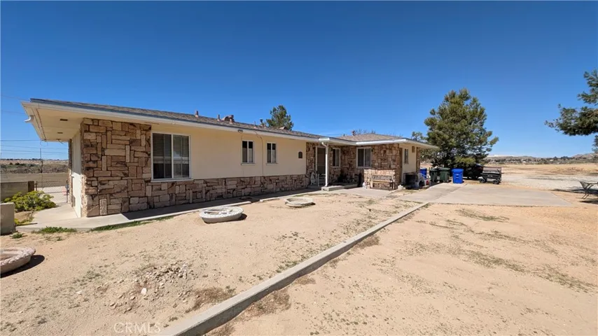 18510 Seneca Road, Apple Valley, California 92307