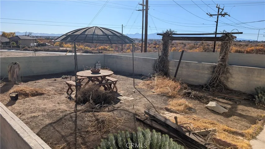 18510 Seneca Road, Apple Valley, California 92307