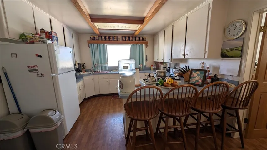18510 Seneca Road, Apple Valley, California 92307
