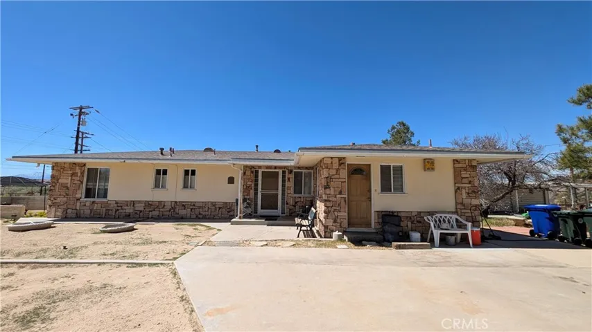 18510 Seneca Road, Apple Valley, California 92307