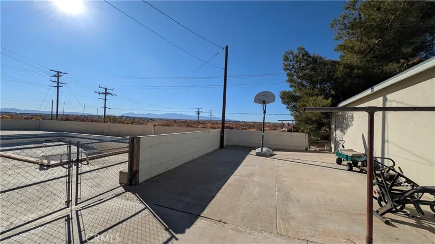 18510 Seneca Road, Apple Valley, California 92307