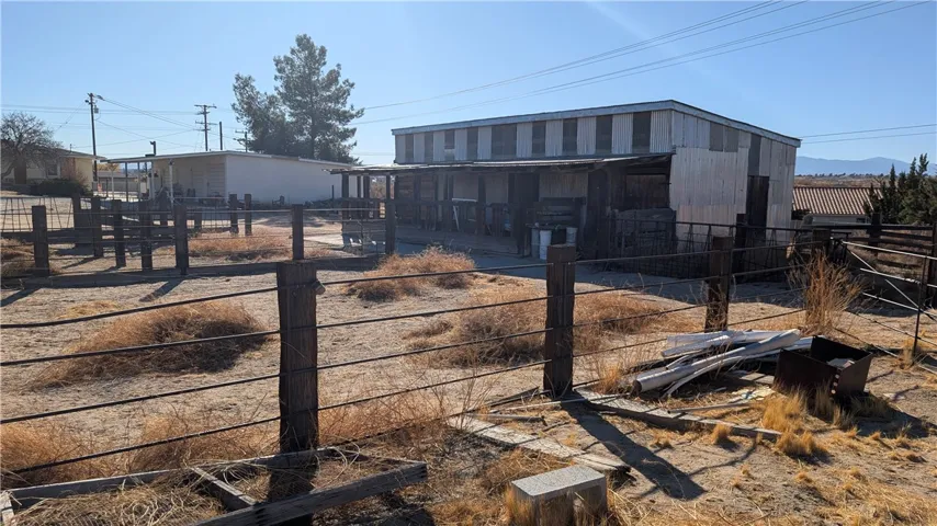 18510 Seneca Road, Apple Valley, California 92307