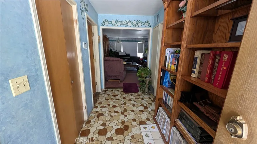 18510 Seneca Road, Apple Valley, California 92307