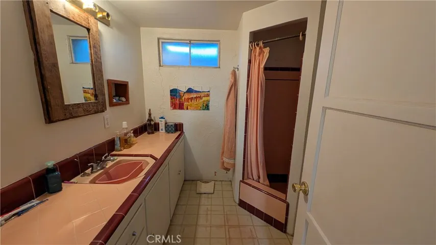 18510 Seneca Road, Apple Valley, California 92307