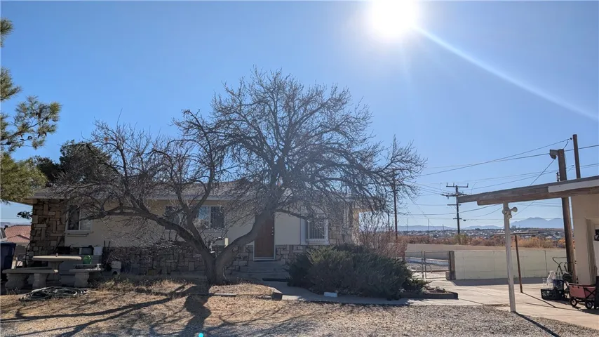 18510 Seneca Road, Apple Valley, California 92307