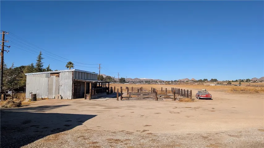 18510 Seneca Road, Apple Valley, California 92307