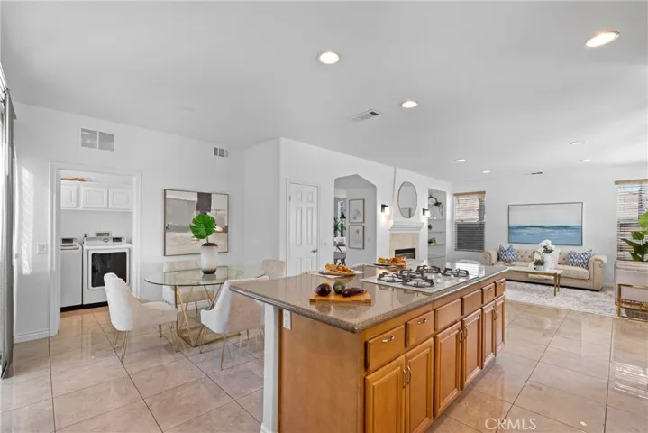 1724 Honors Lane, Corona, California 92883