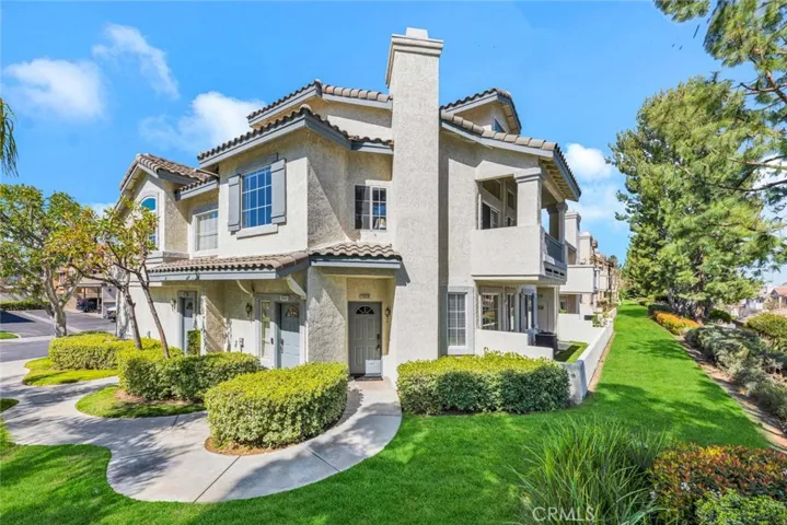 Single story living in a desirable location