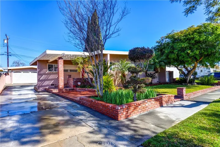 15509 Midcrest Dr., Whittier, California 90604