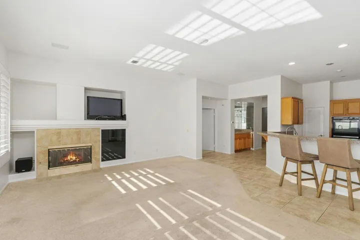75715 Heritage - Great Room 3