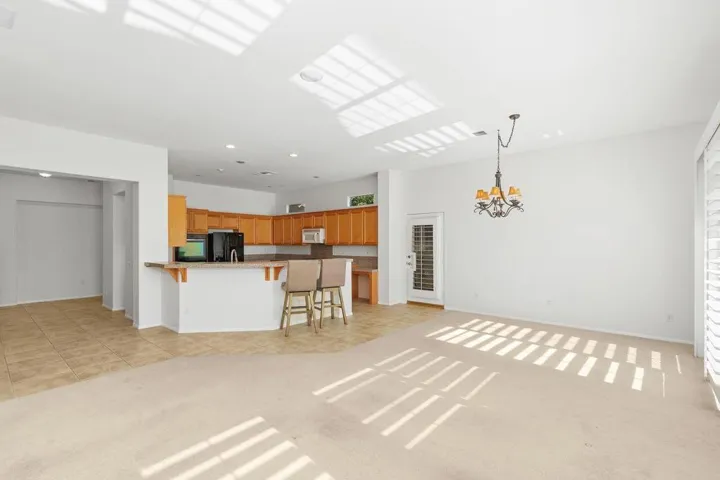 75715 Heritage - Great Room 4