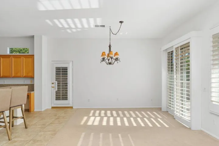 75715 Heritage - Great Room Dining Area
