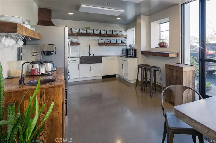 2972 S Higuera Street, San Luis Obispo, California 93401