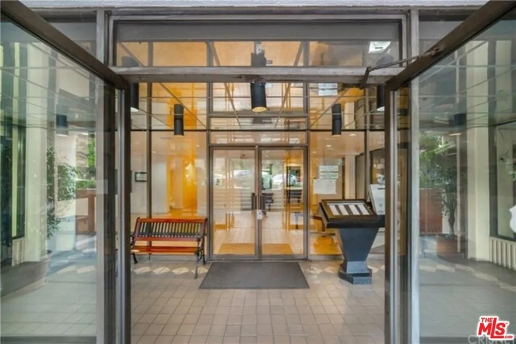 421 S La Fayette Park Place 607, Los Angeles, California 90057 home-pic-22