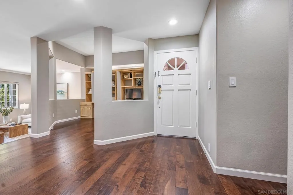 8585 Via Mallorca 1, La Jolla, California 92037 home-pic-10