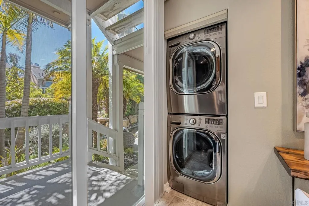 8585 Via Mallorca 1, La Jolla, California 92037 home-pic-19